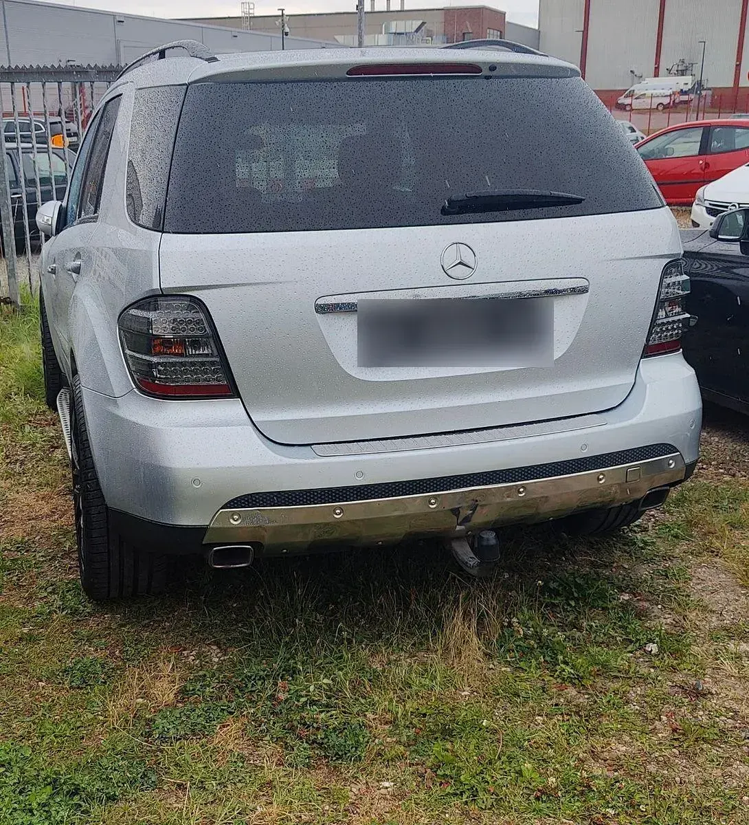 Gebraucht Mercedes ML420 306 PS (225 kW) 2007 Silber SUV