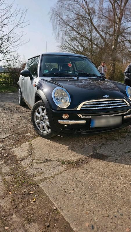 Usado Mini ONE 90 HP (66 kW) 2003 Prateado Citadino