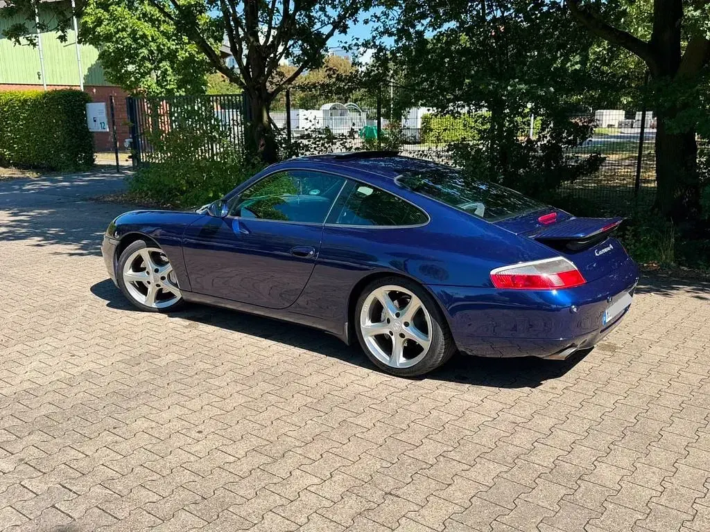 Gebraucht Porsche 911 Carrera 4 300 PS (220 kW) 2001 Blau Coupé