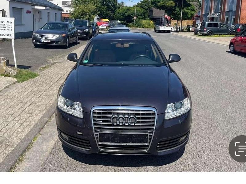Grau Gebraucht 2010 Audi A6 Kombi | 4.300 € (Guter Preis) - Bild 1/4