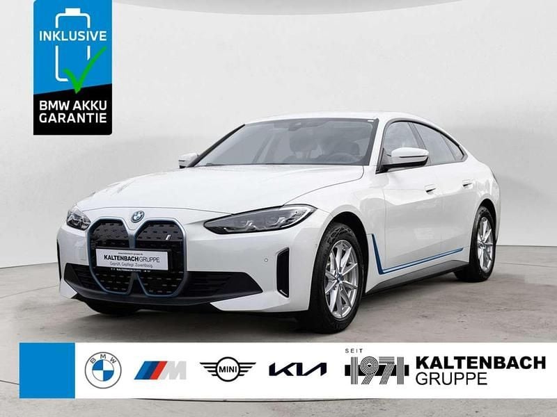 Weiß Gebraucht 2022 BMW i4 Sport Line Limousine | 32.400 € (Superpreis) - Bild 1/2