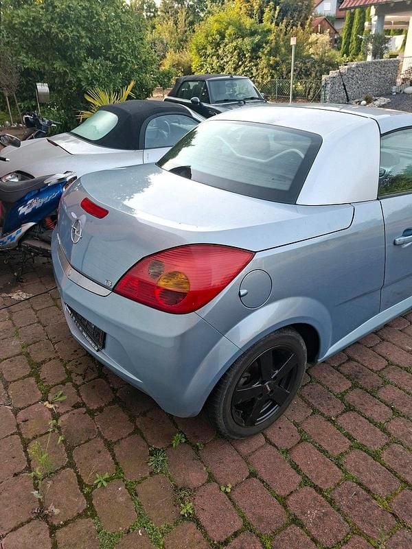 Gebraucht Opel Tigra 125 PS (91 kW) 2004 Blau Cabrio
