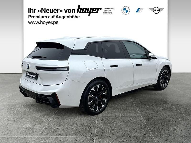 Neu BMW iX M Sport 300 kW (408 PS) 2026 Weiß SUV