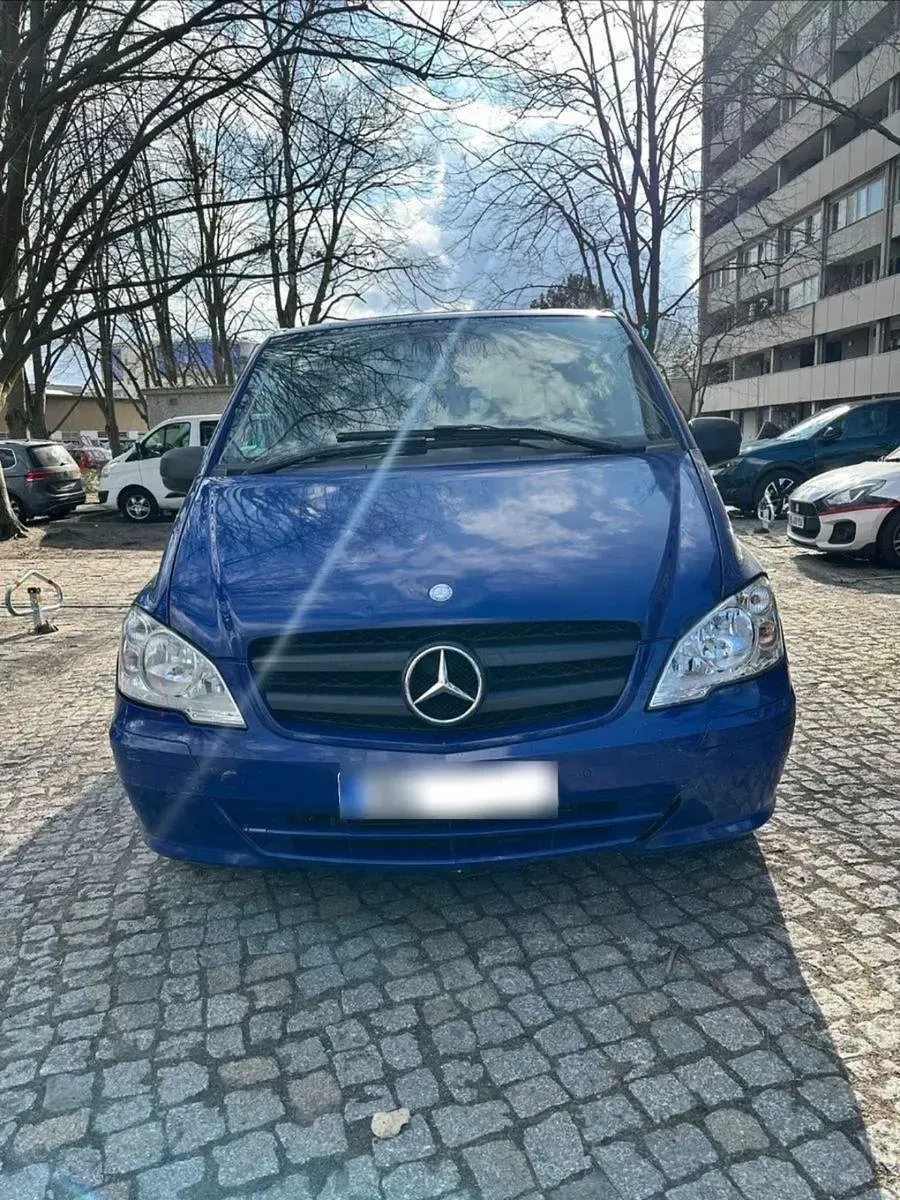 Gebraucht Mercedes Vito 163 PS (119 kW) 2014 Blau Van