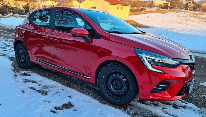 Rot Gebraucht 2021 Renault Clio V Zen Kleinwagen | 12.800 € (Fairer Preis) - Bild 1/4
