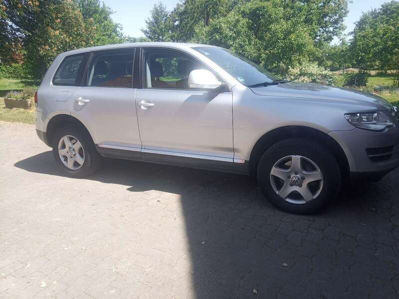 Silber Gebraucht 2007 VW Touareg Individual SUV | 8.900 € (Etwas zu teuer) - Bild 1/3