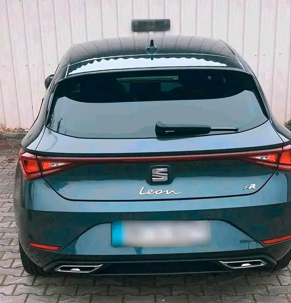 Gebraucht Seat Leon 150 PS (110 kW) 2019 Grau Limousine
