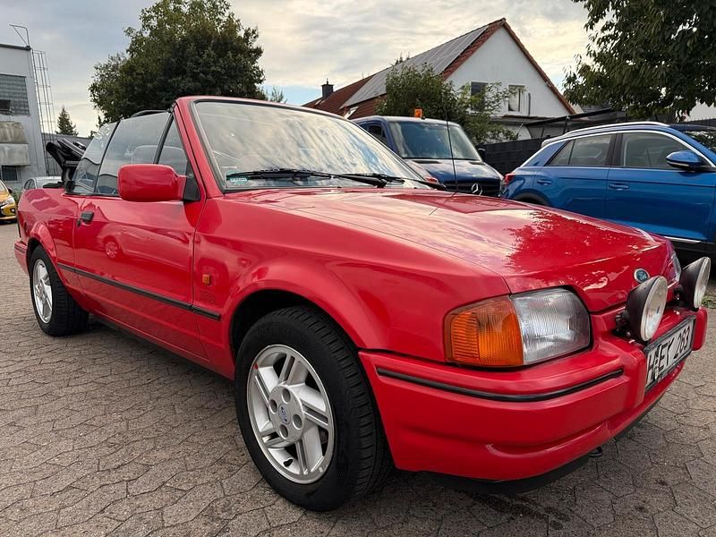 Gebraucht Ford Escort Cabriolet 110 PS (80 kW) 1989 Rot Cabrio