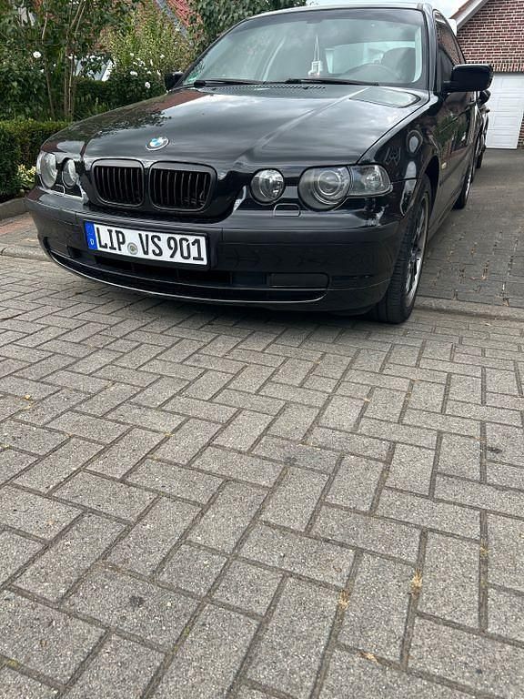 Schwarz Gebraucht 2004 BMW 316 Compact Kleinwagen | 2.000 € (Fairer Preis) - Bild 1/4