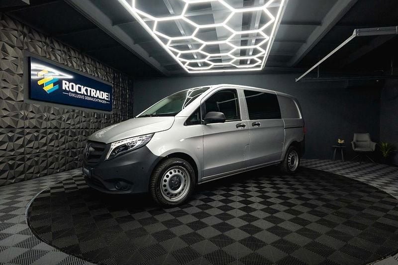 Gebraucht Mercedes Vito 190 PS (139 kW) 2020 Silber Van