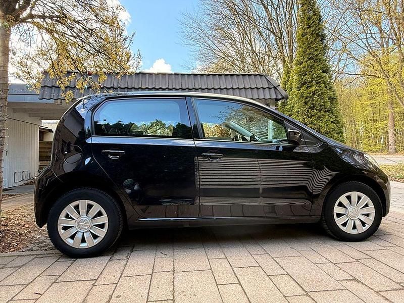 Second-hand VW e-up! 61 kW (83 CP) 2021 Negru Hatchback