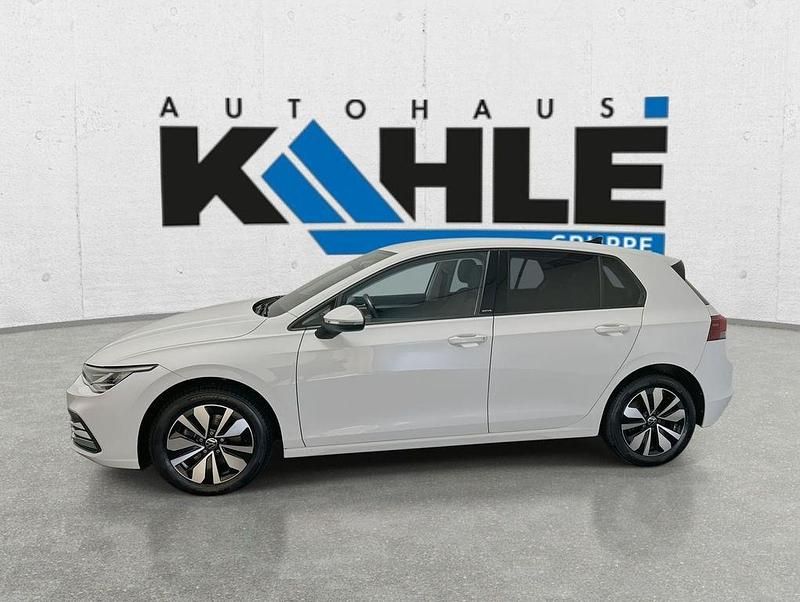 Gebraucht VW Golf VIII Move 150 PS (110 kW) 2023 Weiß Limousine