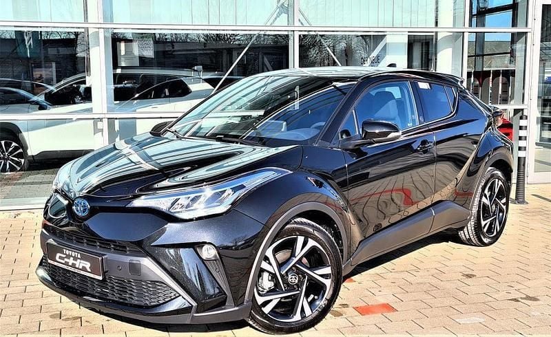Mysticschwarz mica Gebraucht 2023 Toyota C-HR Team SUV | 24.900 € (Superpreis) - Bild 1/4