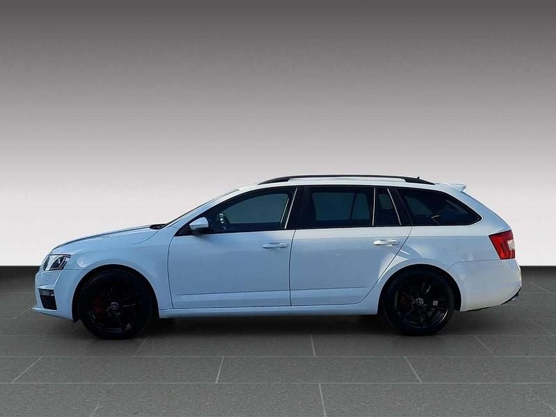Gebraucht Skoda Octavia RS 184 PS (135 kW) 2015 Laserweiss Kleinwagen