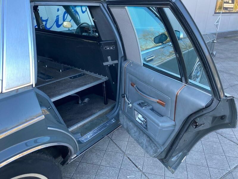 Gebraucht Oldsmobile Custom Cruiser 150 PS (110 kW) 1990 Silber Kombi