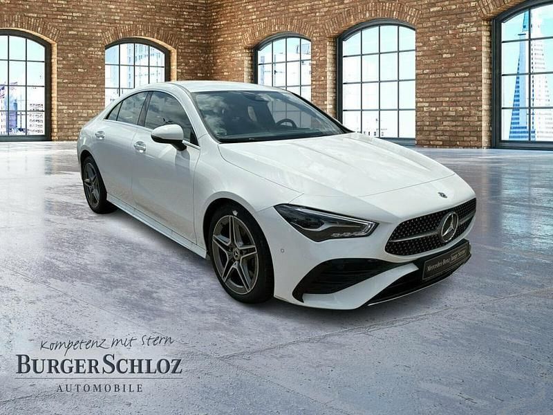 Gebraucht Mercedes CLA200 AMG 163 PS (119 kW) 2024 Unilack polarweiß Coupé