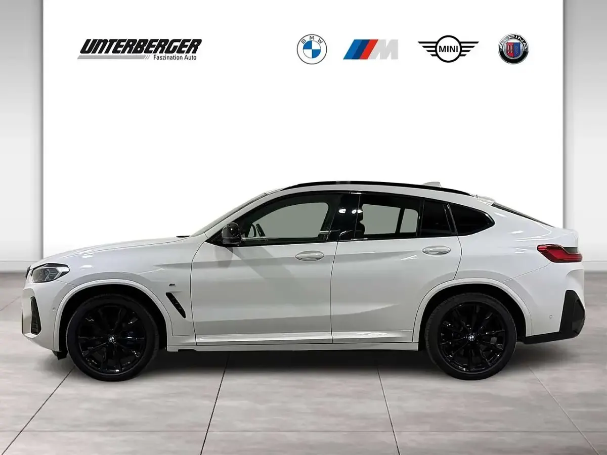 Gebraucht BMW X4 M 340 PS (250 kW) 2023 Alpinweiß uni SUV
