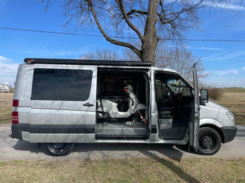 Silber Gebraucht 2007 Mercedes Sprinter Van | 24.888 € - Bild 1/4