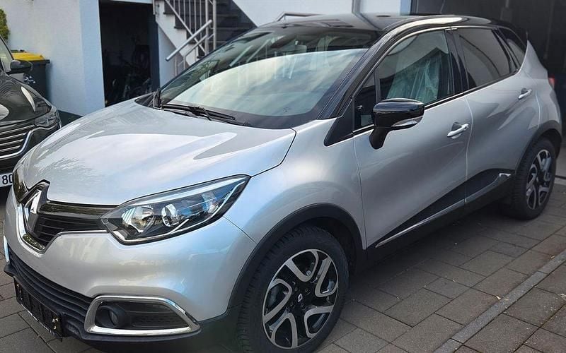 Silber Gebraucht 2016 Renault Captur Intens SUV | 9.800 € (Guter Preis) - Bild 1/4