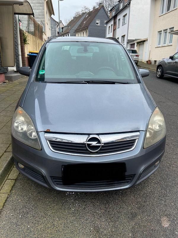 Silber Gebraucht 2006 Opel Zafira Van / Kleinbus | 1.250 € (Superpreis) - Bild 1/4
