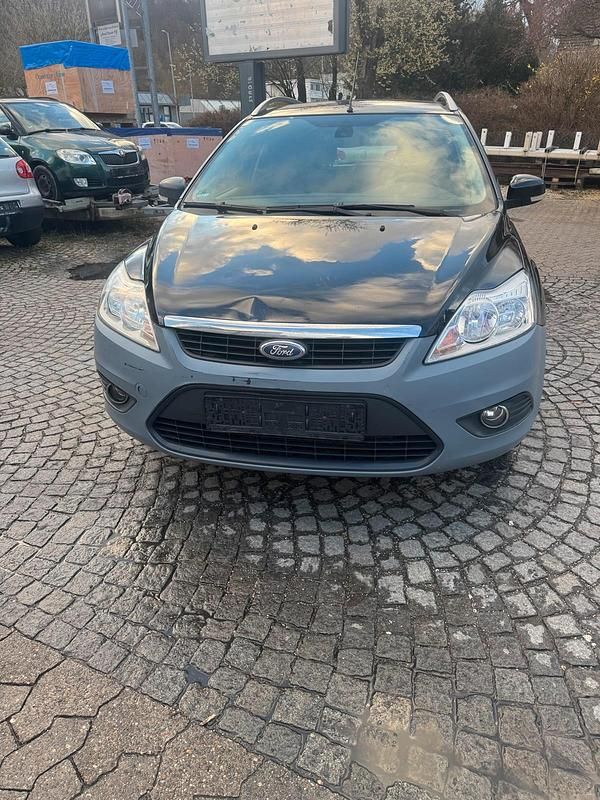 Gebraucht Ford Focus 101 PS (74 kW) 2008 Schwarz Kombi