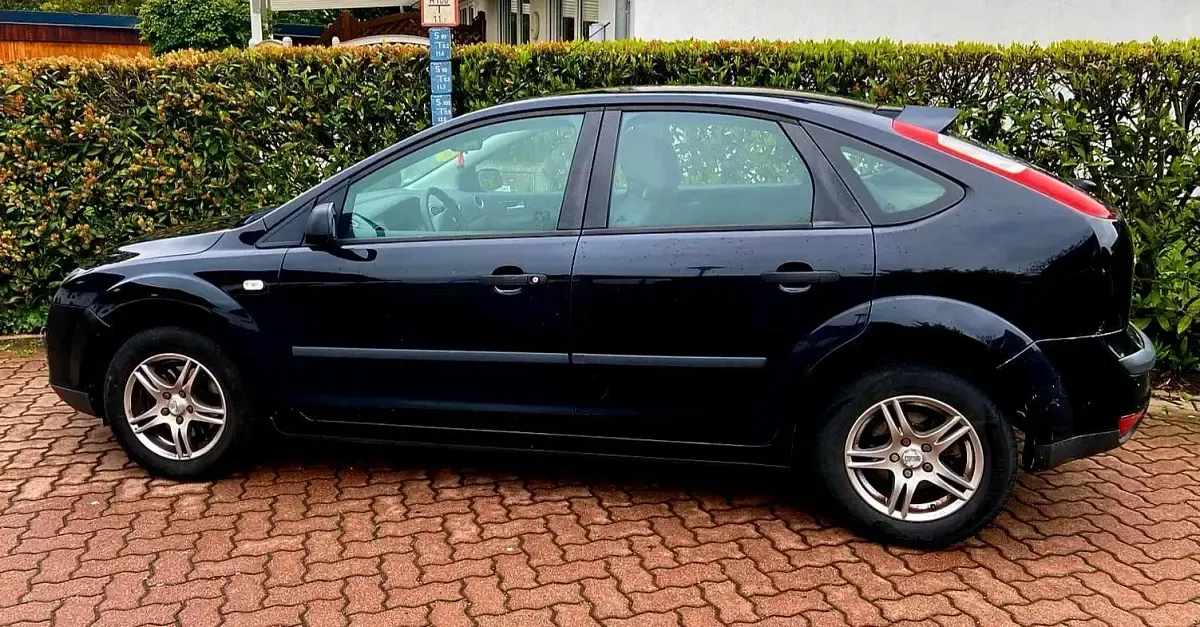 Gebraucht Ford Focus 101 PS (74 kW) 2006 Schwarz Limousine