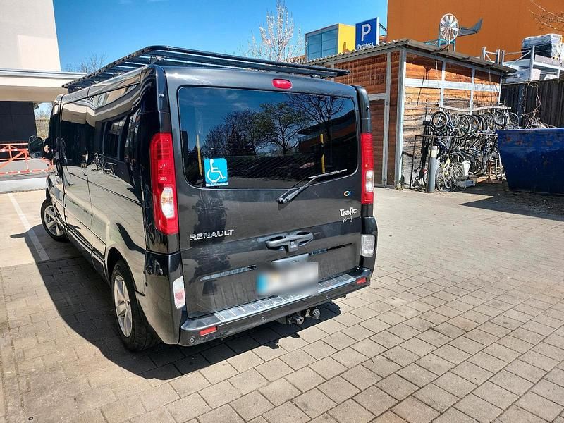 Gebraucht Renault Trafic Black Edition 115 PS (84 kW) 2014 Schwarz Van / Kleinbus