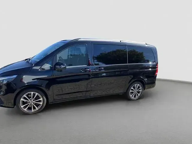 Gebraucht Mercedes V300 Edition 237 PS (174 kW) 2024 Schwarz Van / Kleinbus