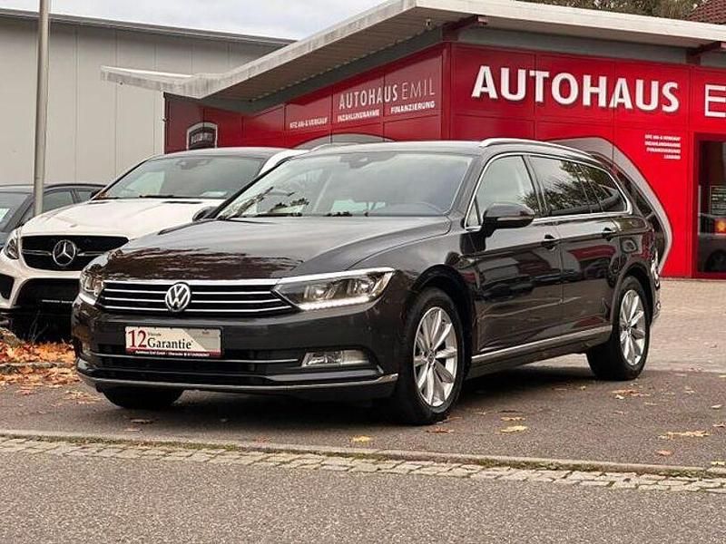 Grau Gebraucht 2019 VW Passat Highline Limousine | 22.490 € (Teuer) - Bild 1/4
