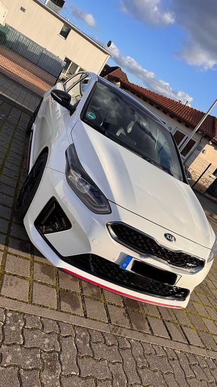 Gebraucht Kia Ceed GT GT 204 PS (150 kW) 2019 Weiß Limousine