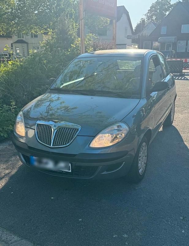 Gebraucht Lancia Ypsilon 96 PS (70 kW) 2005 Grau Kleinwagen