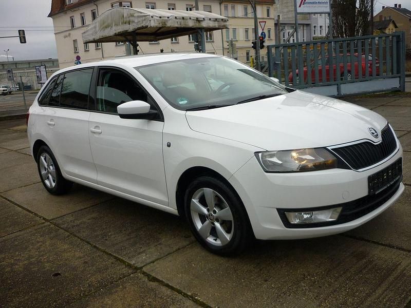Gebraucht Skoda Rapid Ambition 86 PS (63 kW) 2015 Weiß Limousine