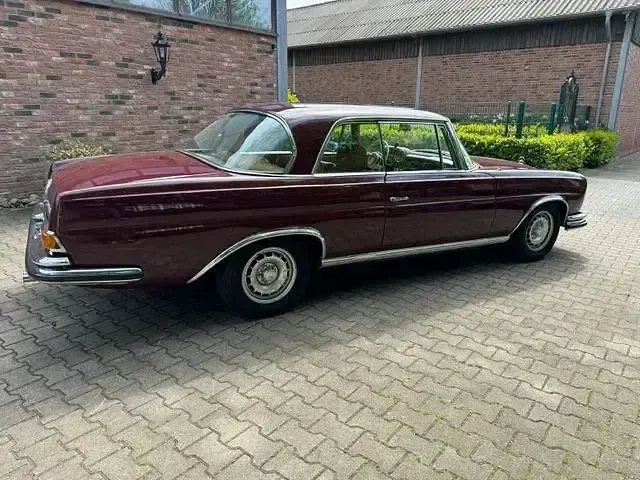 Gebraucht Mercedes W111 SE 160 PS (117 kW) 1969 Rot Coupé