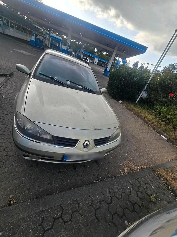 Gebraucht Renault Laguna II 99 PS (72 kW) 2005 Braun Limousine