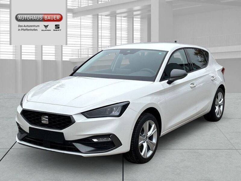 Weiß Gebraucht 2024 Seat Leon FR Limousine | 28.580 € (Teuer) - Bild 1/4