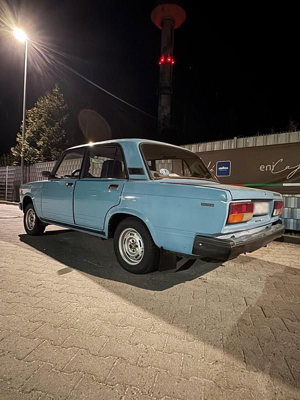 Gebraucht Lada 2107 75 PS (55 kW) 1990 Blau Limousine