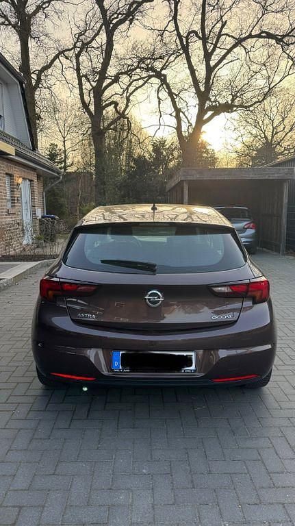 Gebraucht Opel Astra Edition 150 PS (110 kW) 2017 Braun Limousine