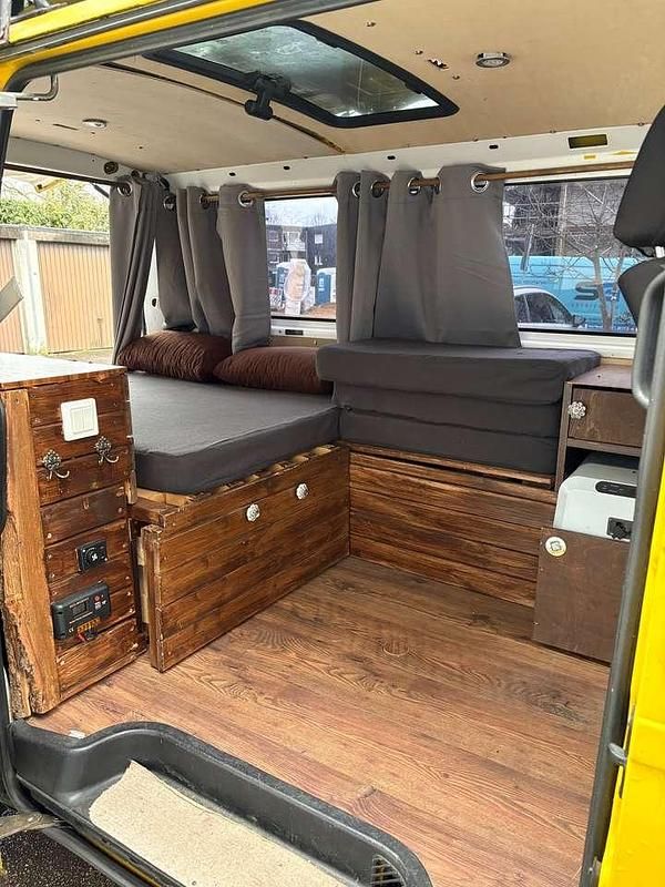 Gebraucht VW T4 102 PS (75 kW) 1998 Gelb Van