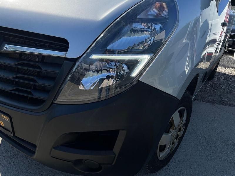 Gebraucht Opel Movano 150 PS (110 kW) 2020 Silber Van / Kleinbus