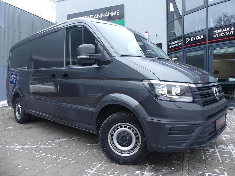 Gebraucht VW Crafter 177 PS (130 kW) 2022 Grau Van