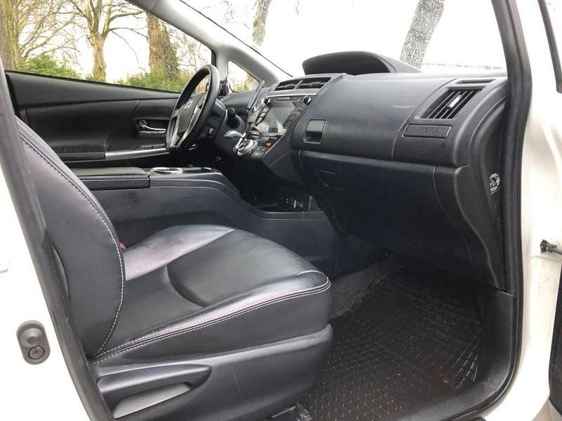 Gebraucht Toyota Prius+ 99 PS (72 kW) 2020 Weiß Van / Kleinbus