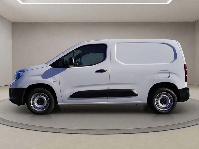 Gebraucht Opel Combo 102 PS (75 kW) 2024 Kaolin weiss Van / Kleinbus
