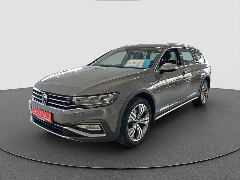 Gebraucht VW Passat Alltrack 200 PS (147 kW) 2022 Grau Kombi