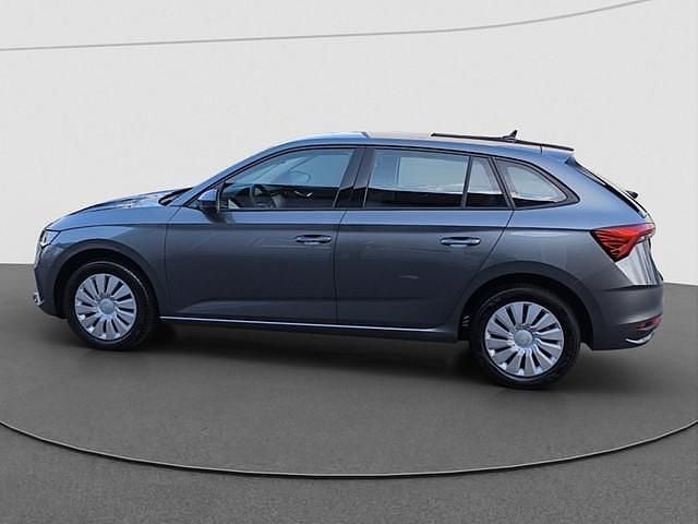 Gebraucht Skoda Scala Essence 2024 Graphitegrau Kleinwagen