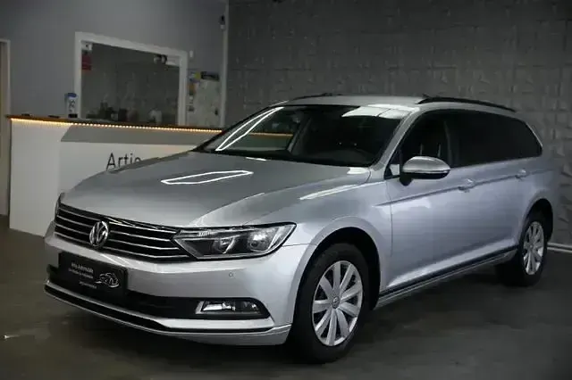 Gebraucht VW Passat Trendline 150 PS (110 kW) 2016 Silber Kombi
