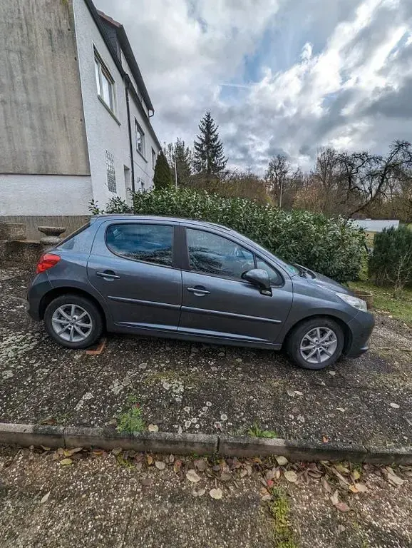 Gebraucht Peugeot 207 Platinum 150 PS (110 kW) 2009 Grau Limousine