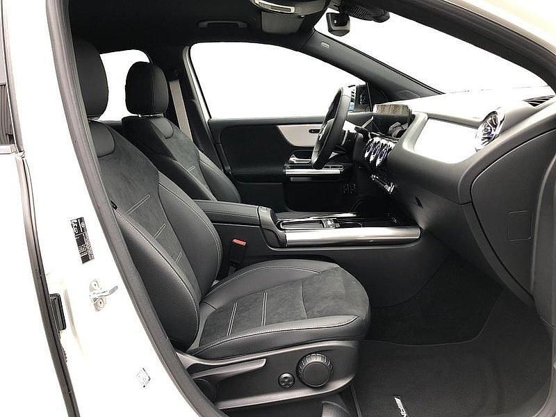 Gebraucht Mercedes GLA250 163 PS (119 kW) 2025 Weiss unilack polarweiss SUV