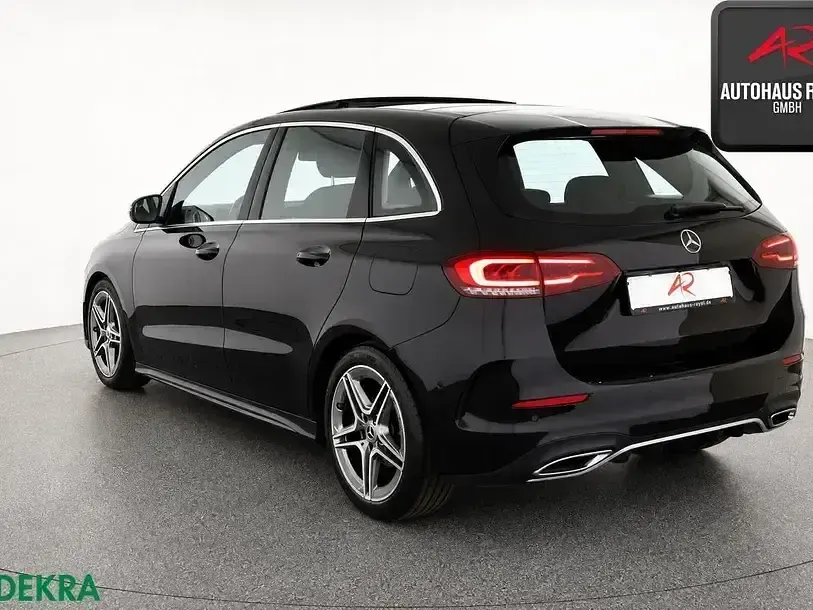 Gebraucht Mercedes B180 AMG 116 PS (85 kW) 2023 Schwarz Kleinwagen