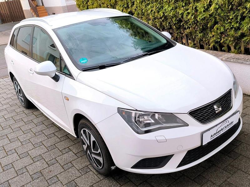 Weiß Gebraucht 2015 Seat Ibiza ST Style Kombi | 9.500 € (Fairer Preis) - Bild 1/4