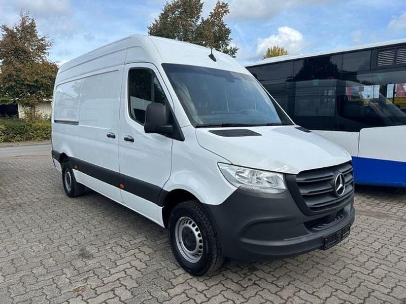 Gebraucht Mercedes Sprinter 163 PS (119 kW) 2020 Arktikweiss Van